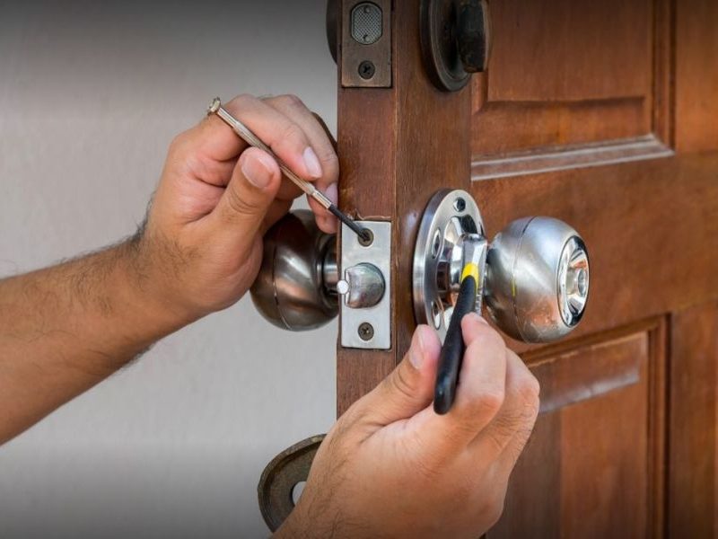 Chi-Crafters of Security: Top Chicago Locksmiths